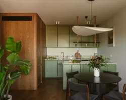 Dlaczego warto postawić na drewnianą podłogę w kuchni?